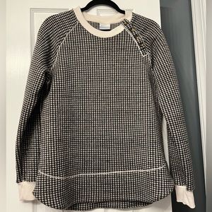Women’s Columbia sweatshirt